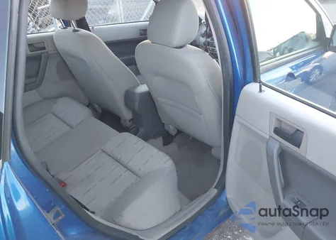 2010 Ford Focus Se from USA, damaged, VIN 1FAHP3FN4AW122853